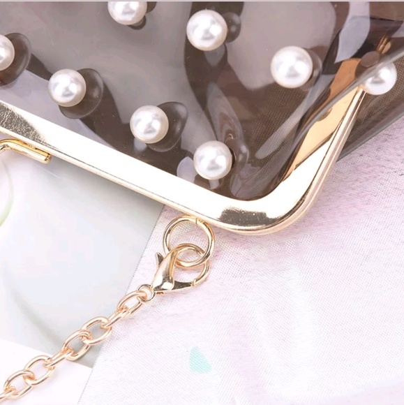 ⬇️🎉Host Pick!!!🎉❤Pearl Transparent Crossbody - Picture 4 of 5